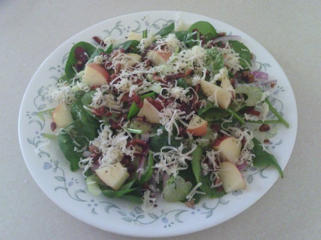 Yummy spinach salad